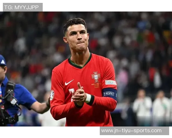 度足球中场球星盘点与表现分析