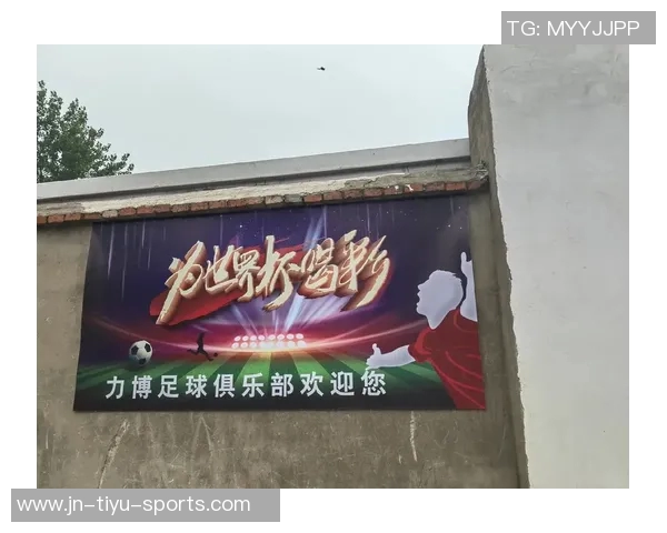 百事足球明星携手演绎激情赛场精彩瞬间打造不朽经典广告画面